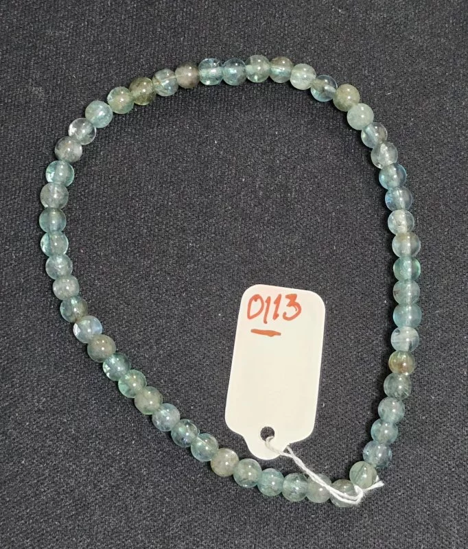 Apatite (อพาไทต์)