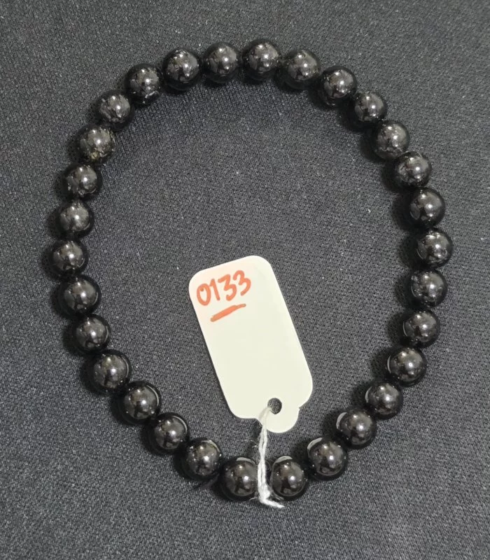 Black Rutilated Quartz (ควอตซ์ไหมสีดำ)