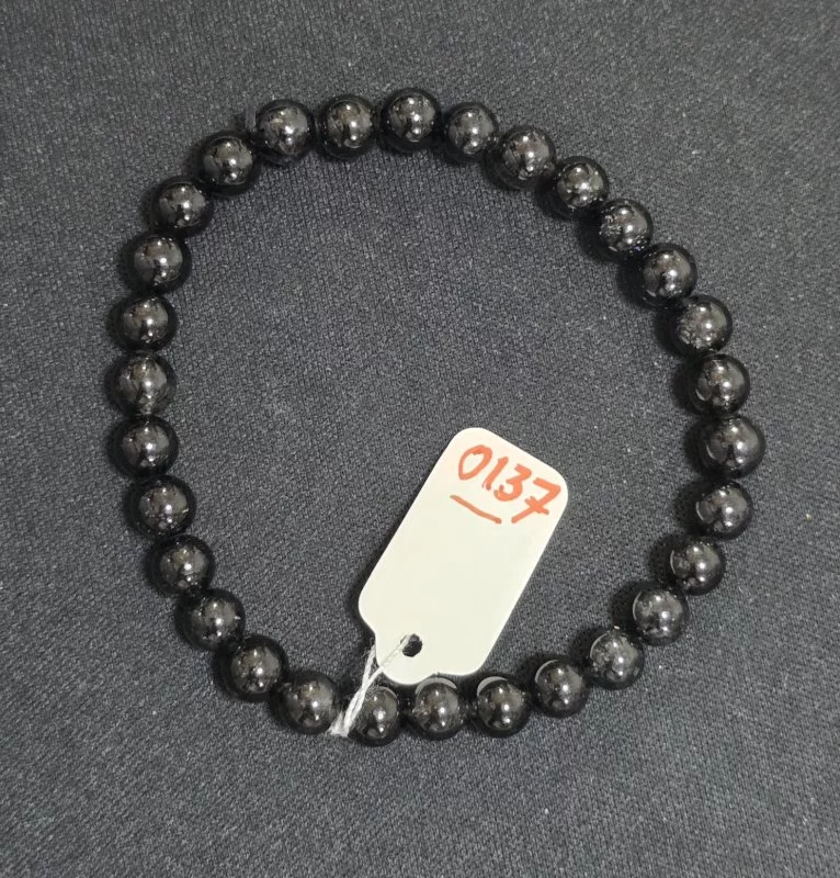 Black Rutilated Quartz (ควอตซ์ไหมสีดำ)