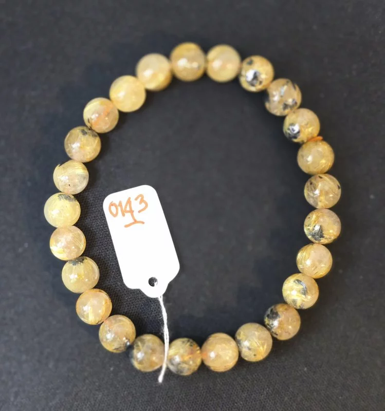 Golden Rutilated Quartz (ไหมเศรษฐี)