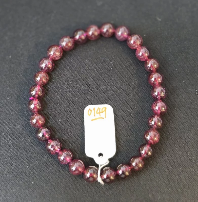 Rhodolite Garnet (โรโดไลต์ การ์เนต)