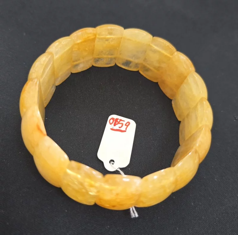 Yellow Jade/Honey Jade (หยกเหลือง)