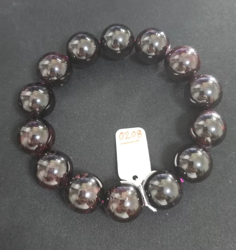 Garnet (การ์เนต)