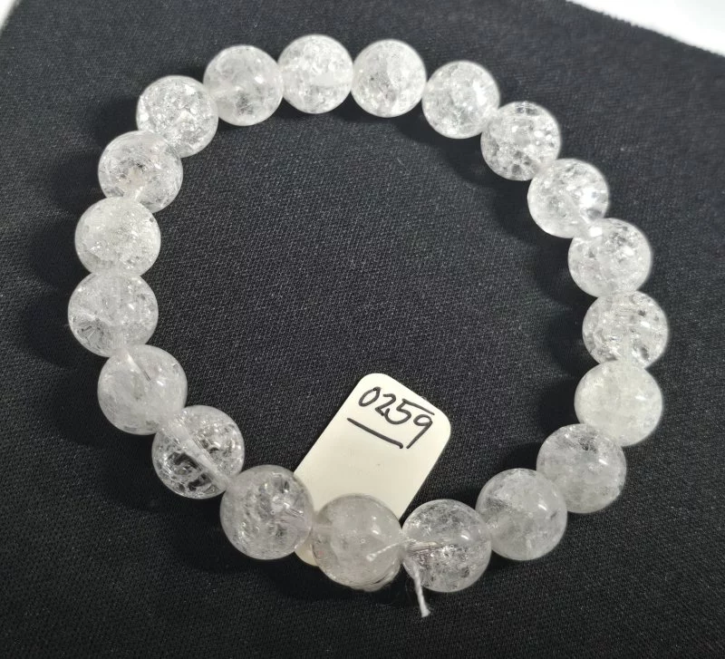 Himalayan Ice Quartz (หิมาลายัน ไอซ์ ควอตซ์ )