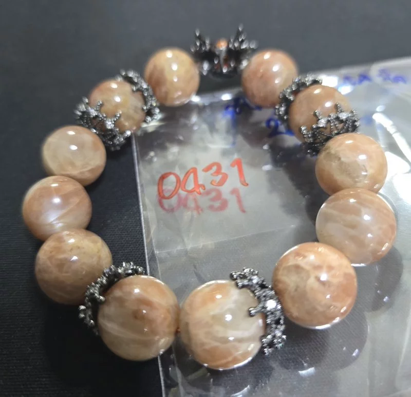 Sunstone (ซันสโตน)