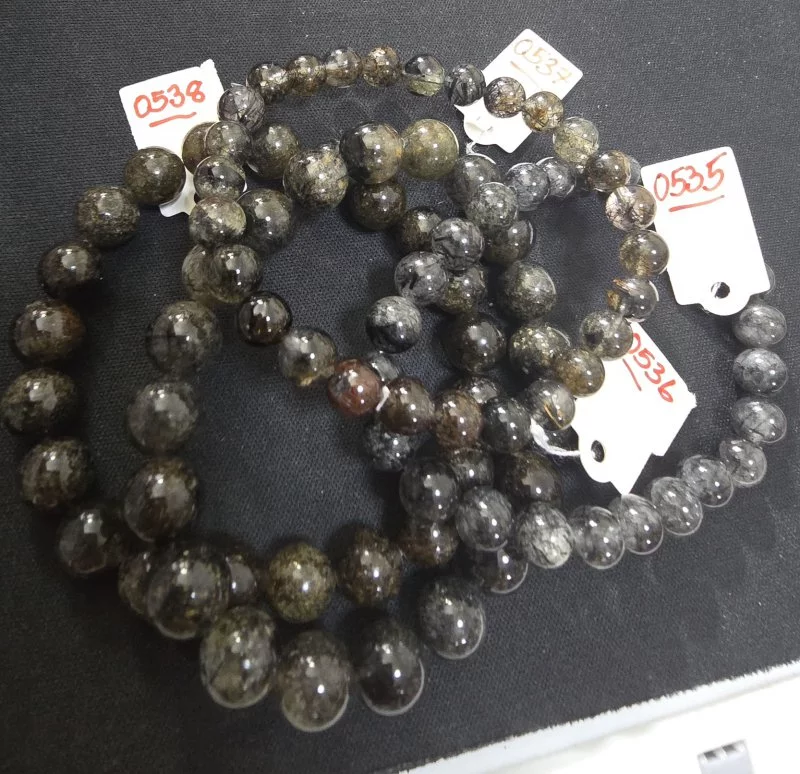 Black Rutilated Quartz (ควอตซ์ไหมสีดำ)
