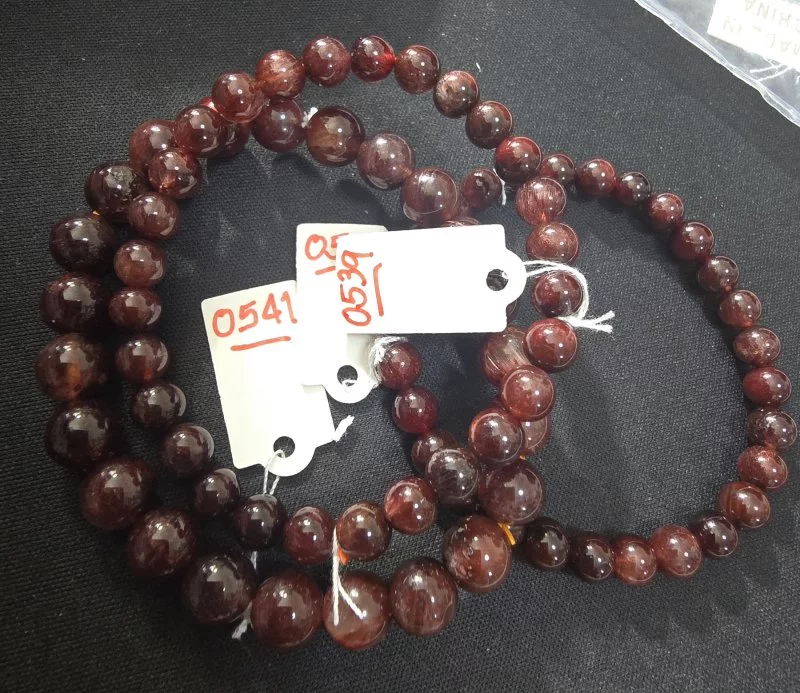 Red Rutilated Quartz (ไหมแดง)