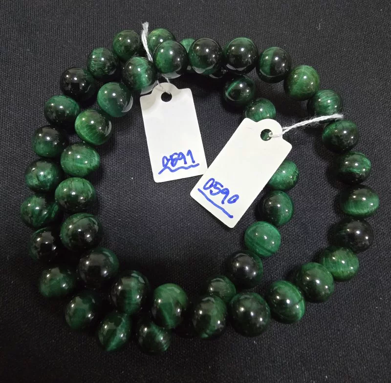Green Tiger's Eye (หินตาเสือสีเขียว)