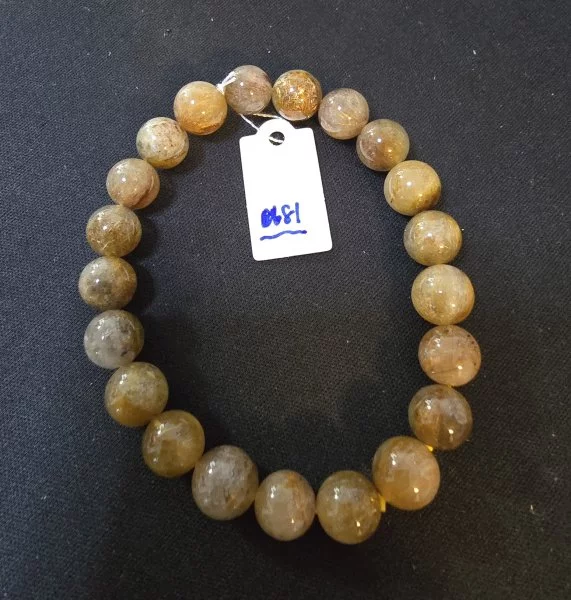 Rutilated Quartz with Phantom (ไหมติดโป่ง)