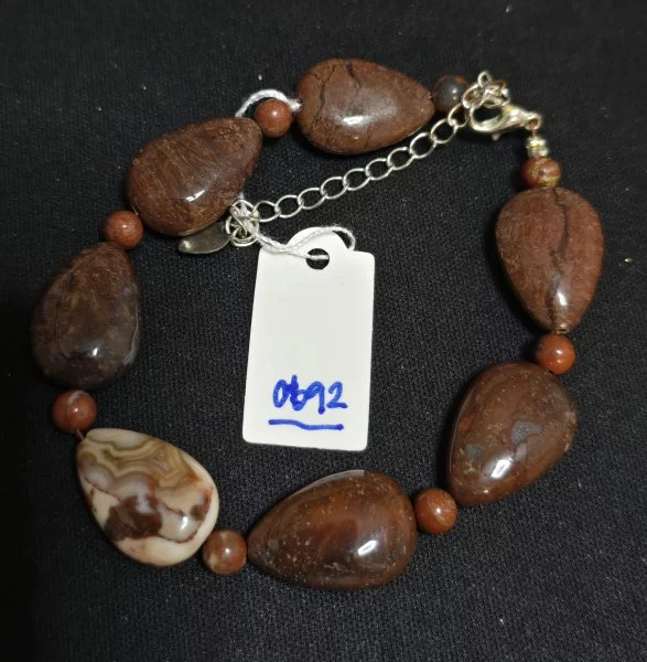 Jasper (แจสเปอร์)
