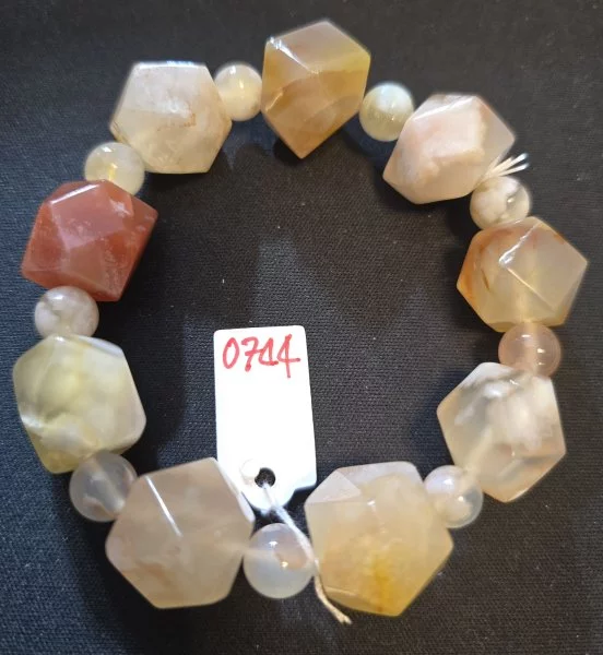 Sakura Agate (ซากุระ อาเกต)