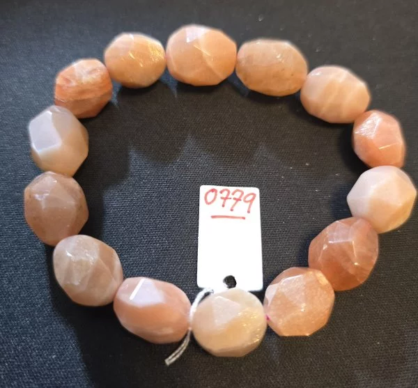 Sunstone (ซันสโตน)