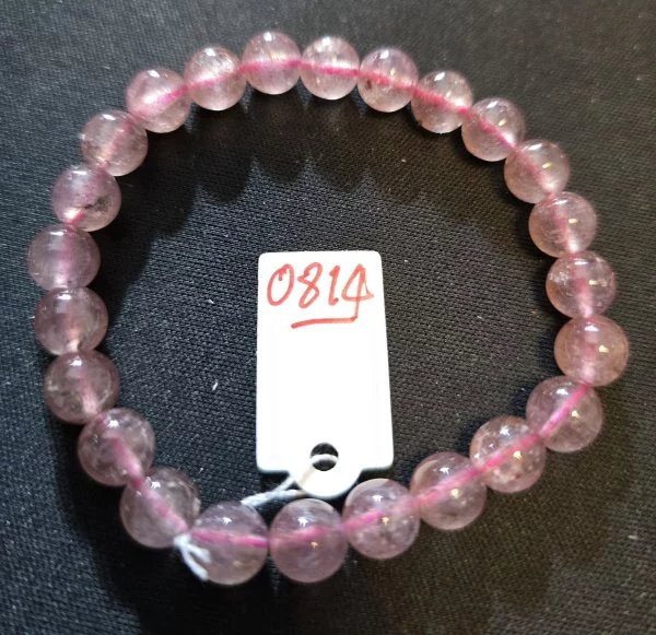 Strawberry Quartz (สตรอเบอร์รี่ ควอตซ์)