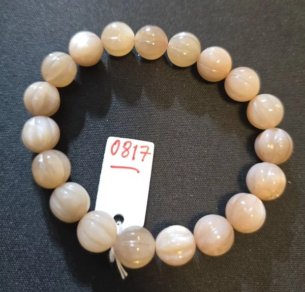Peach Moonstone (พีช มูนสโตน)
