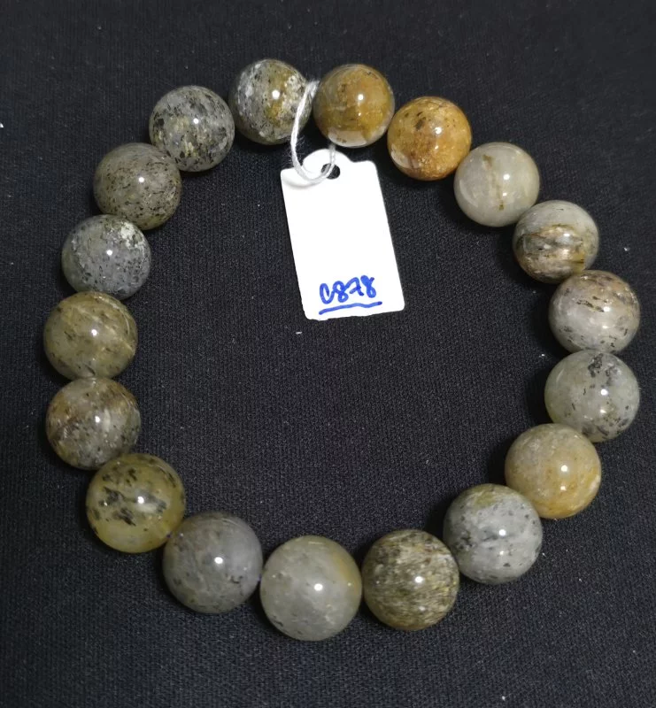 Multi-Rutilated Quartz (มัลติ-รูทิเลต ควอตซ์)
