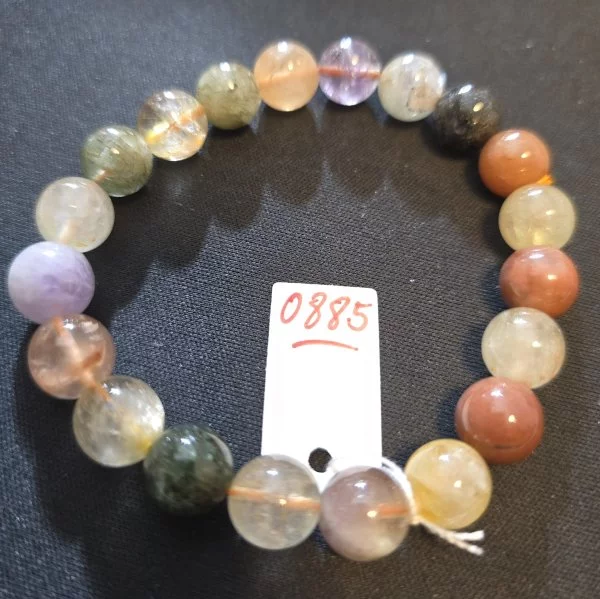 Multi-Rutilated Quartz (มัลติ-รูทิเลต ควอตซ์)