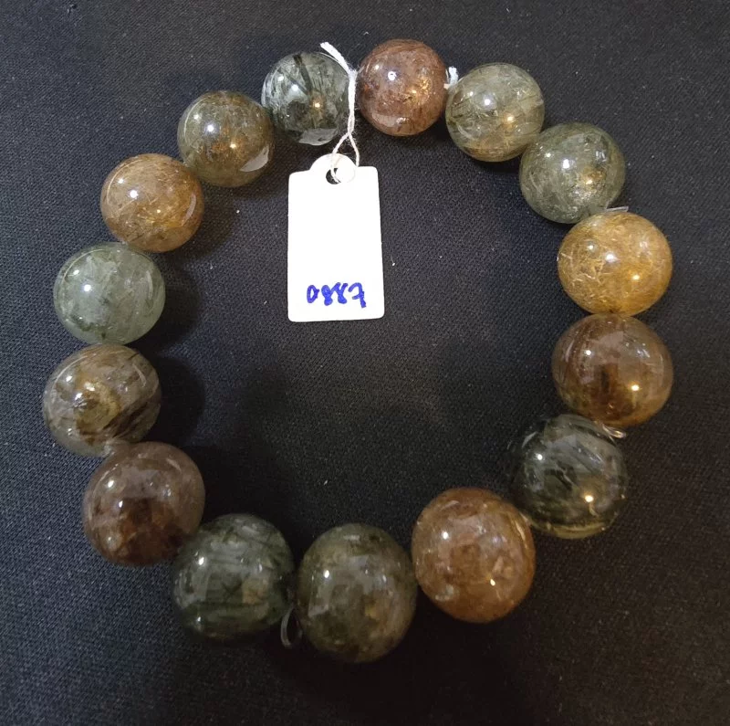 Multi-Rutilated Quartz (มัลติ-รูทิเลต ควอตซ์)
