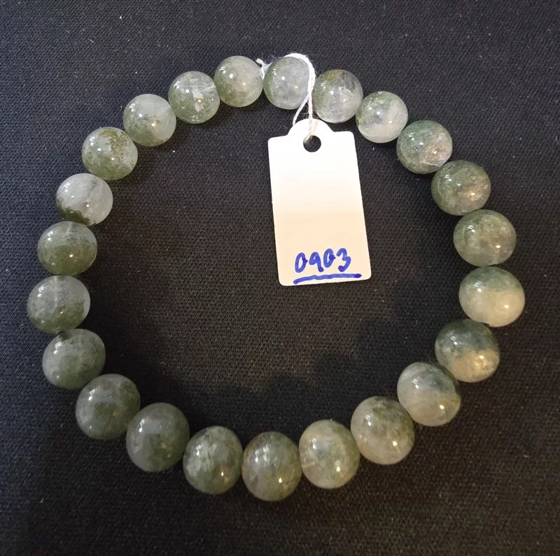 Green Phantom Quartz (แก้วโป่งขามเนื้อโป่งเขียวน้ำใส)