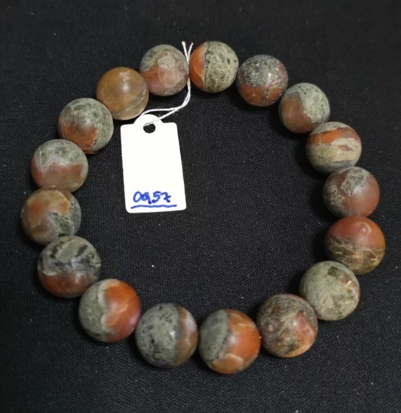 Yanyuan Agate (หยันหยวน อาเกต)