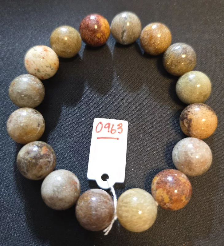5 Colored Quartz (แก้วโป่งข่าม 5 สี)