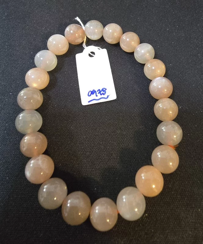 Peach Moonstone (พีช มูนสโตน)