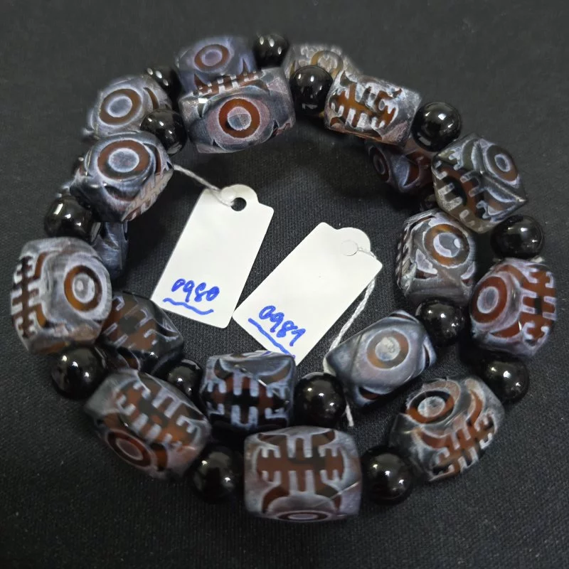 Tibetan Beads (หินทิเบต)