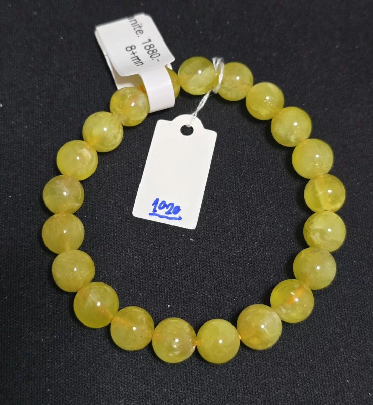 Golden Prehnite (โกลเด้น พรีไนท์)
