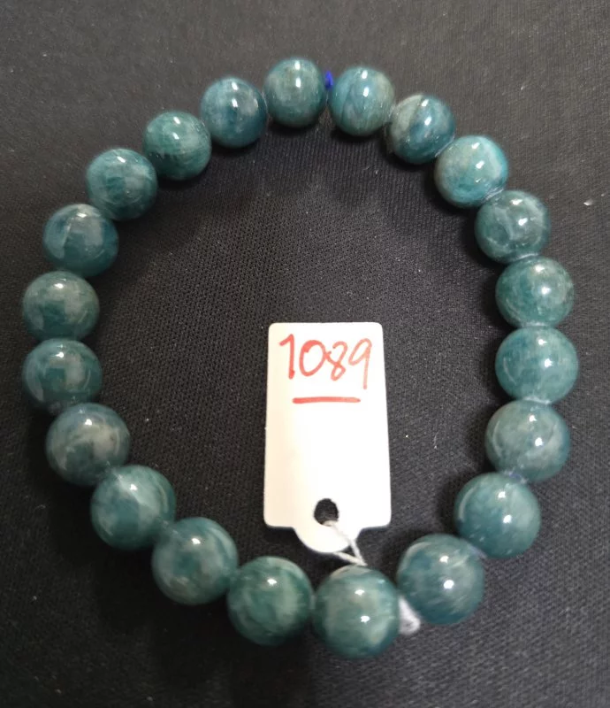 Green Apatite (กรีน อาพาไทต์)
