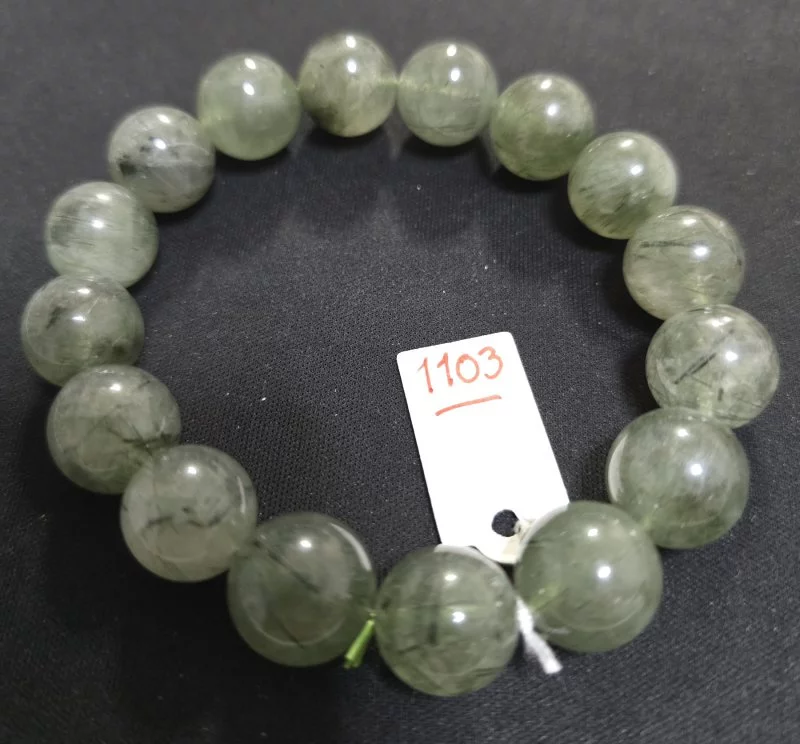 Green Rutilated Quartz (ไหมเขียว)