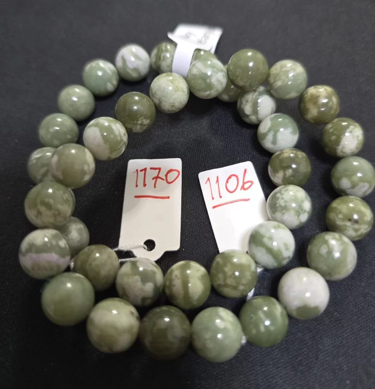 Milk Hetian Jade (มิลค์กี้ เหอเทียน เจด)