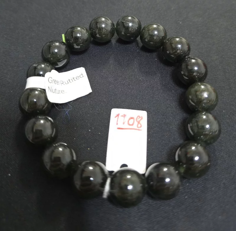 Green Rutilated Quartz (ไหมเขียว)