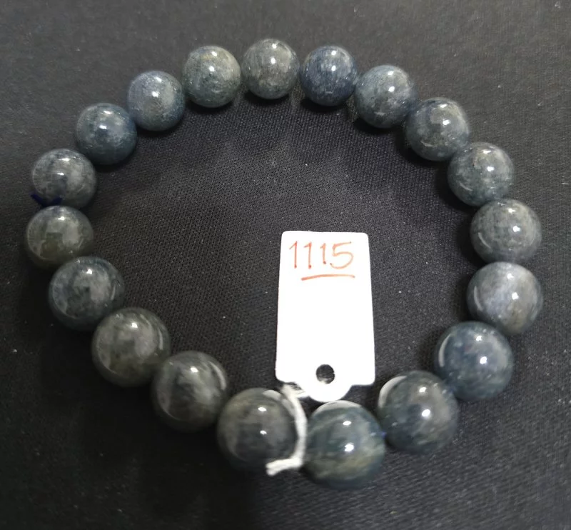 Blue Strawberry Quartz (บลู สตรอว์เบอร์รี ควอตซ์)