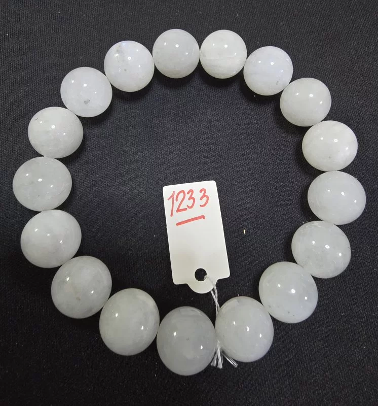 Moonstone (มูนสโตน)