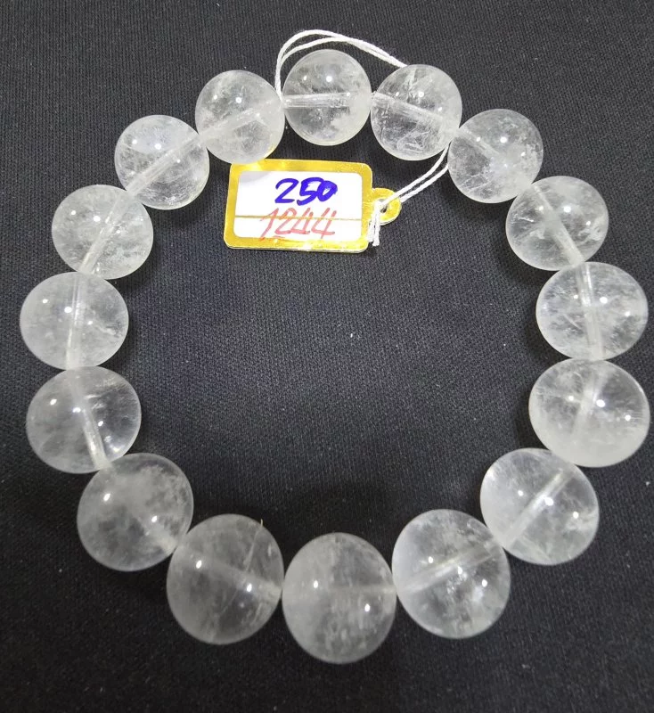 Himalayan Ice Quartz (หิมาลายัน ไอซ์ ควอตซ์ )