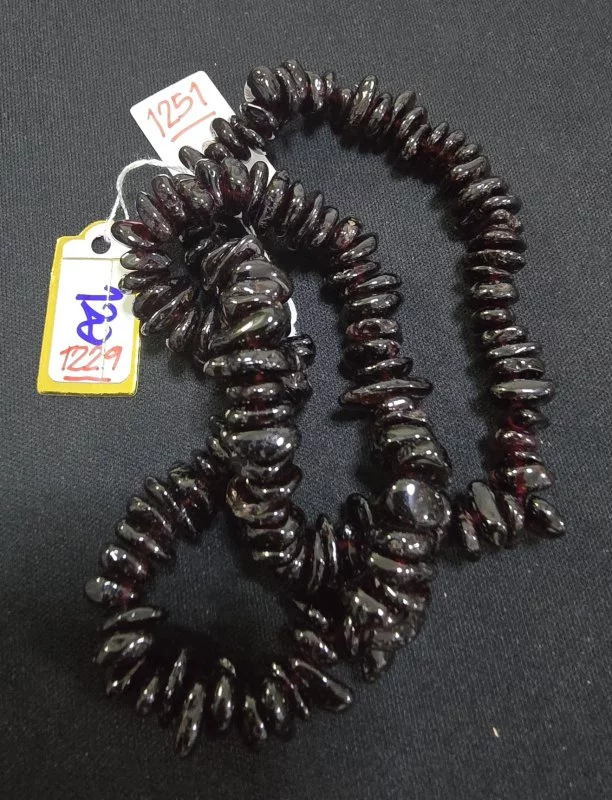 Garnet (การ์เนต)