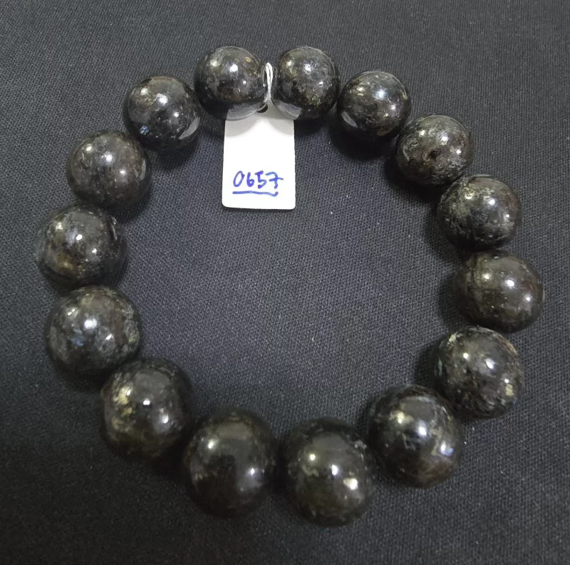 Astrophyllite (แอสโทฟิลไลต์)