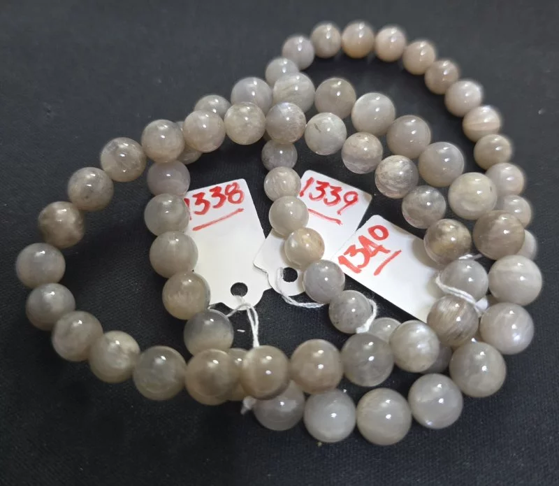 Grey Moonstone (เกรย์ มูนสโตน)