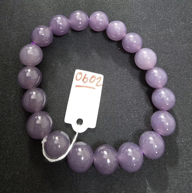 Kunzite  (คุนไซต์)