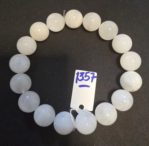 Moonstone (มูนสโตน)