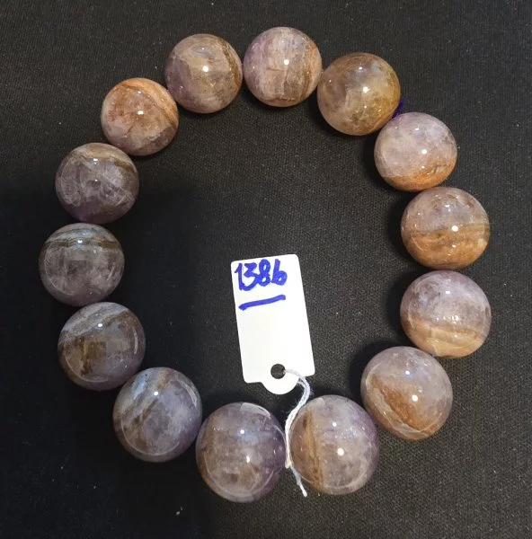 Amethyst (อเมทิสต์)