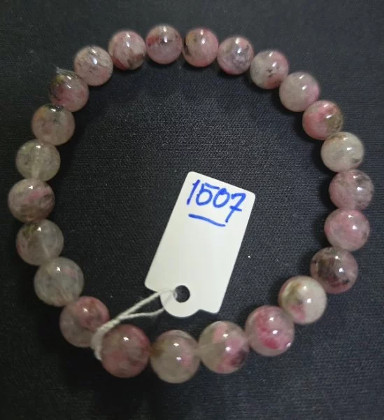 Black Rhodonite (แบล็ก โรโดไนต์)