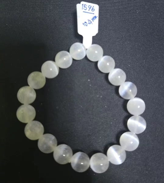 Selenite (เซเลไนต์)