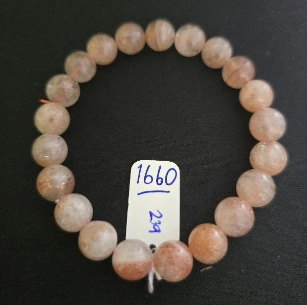 Arusha Sunstone (อรุชา ซันสโตน )