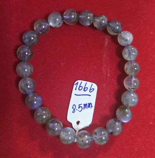 Labradorite (ลาบราดอไรต์)