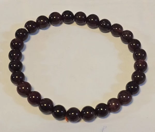 Red Rutilated Quartz (ไหมแดง)