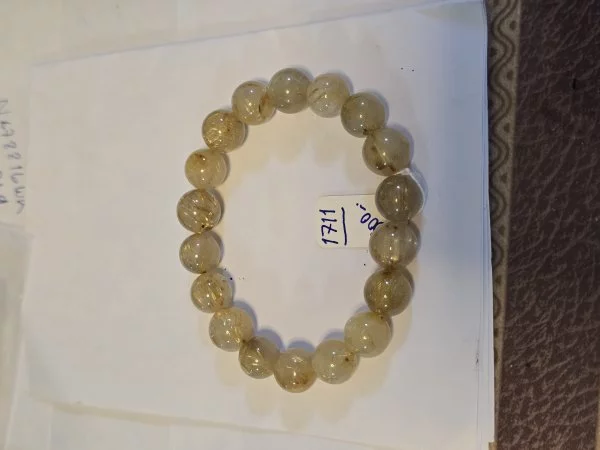 Golden Rutilated Quartz (ไหมเศรษฐี)