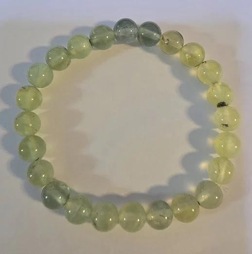 Prehnite (พรีไนท์)