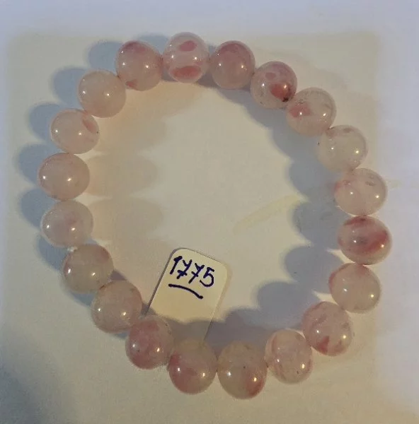 Rhodonite (โรโดไนท์)