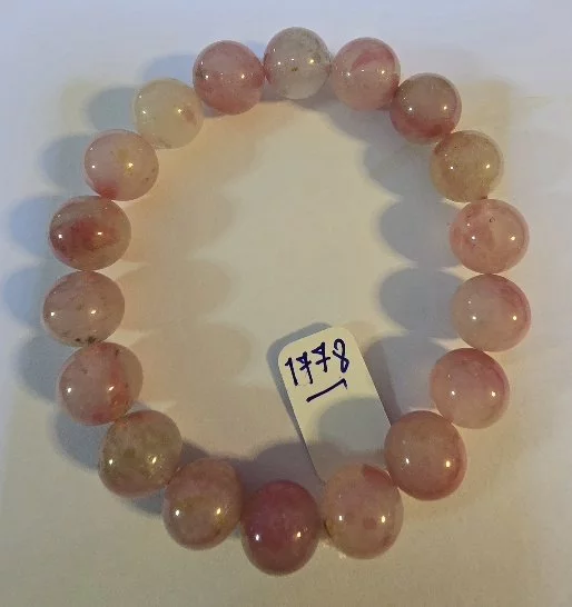 Rhodonite (โรโดไนท์)