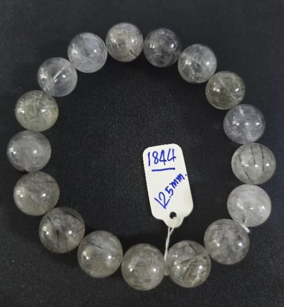 Black Rutilated Quartz (ควอตซ์ไหมสีดำ)